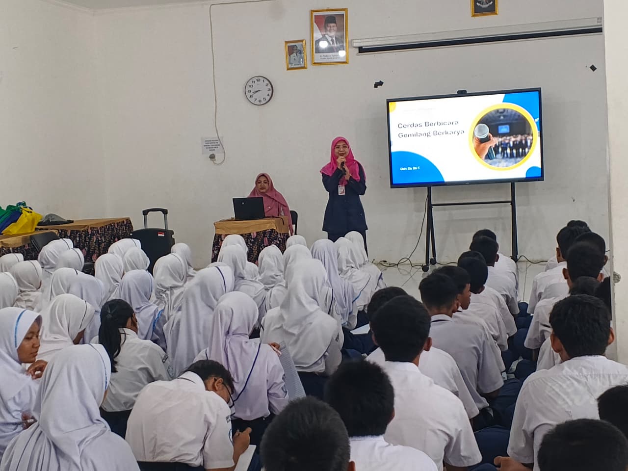 Roadshow Workshop Membaca Ke SMP Negeri 256 Jakarta